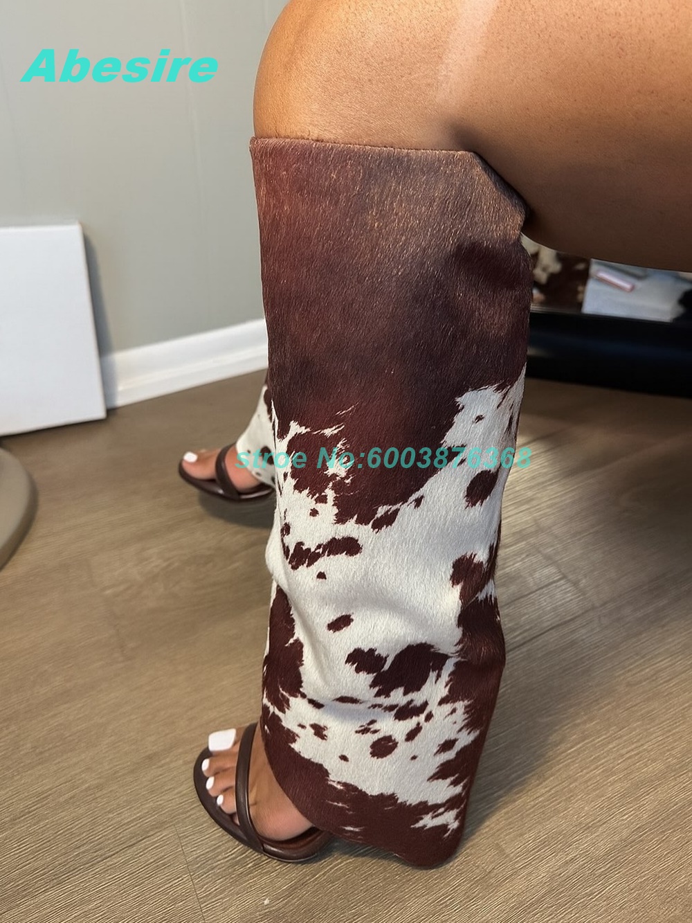 Women Shoes Boots - Sandały-botki z zamszu w krowie łaty,