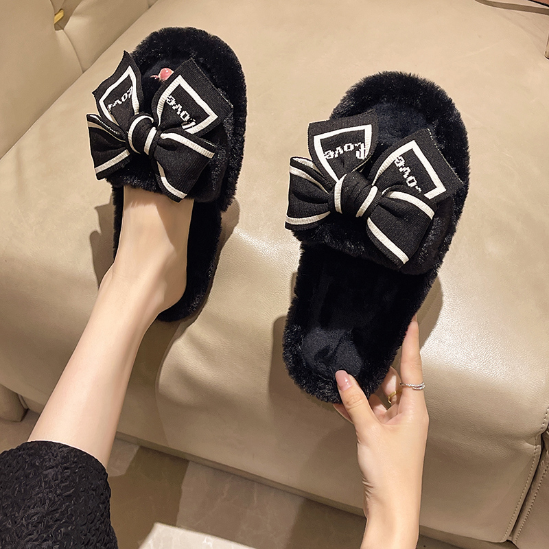 Wygodne puszyste kapcie damski – Fluffy Fur Slipper recenzja i cena