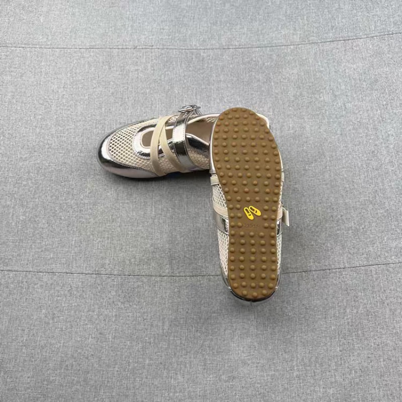 Nowe, tkane, ażurowe sneakersy – Shoes Women Pumps recenzja i cena