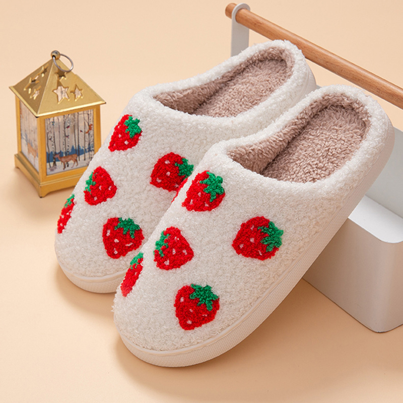 Damskie kapcie truskawkowe, do – Fluffy Fur Slipper recenzja i cena
