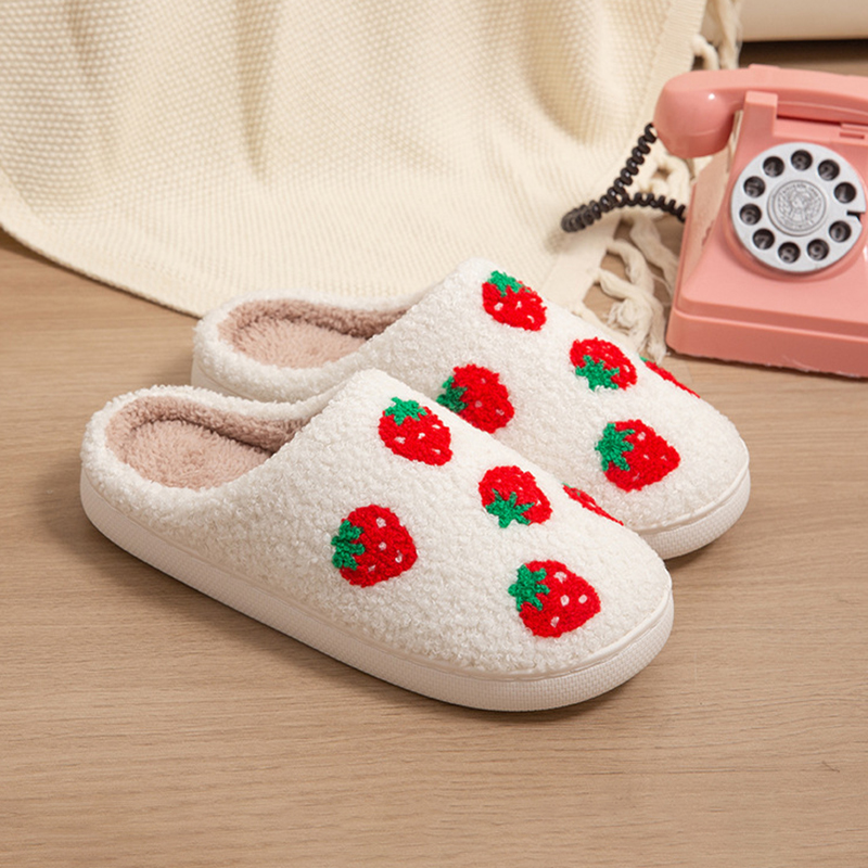 Damskie kapcie truskawkowe, do – Fluffy Fur Slipper recenzja i cena