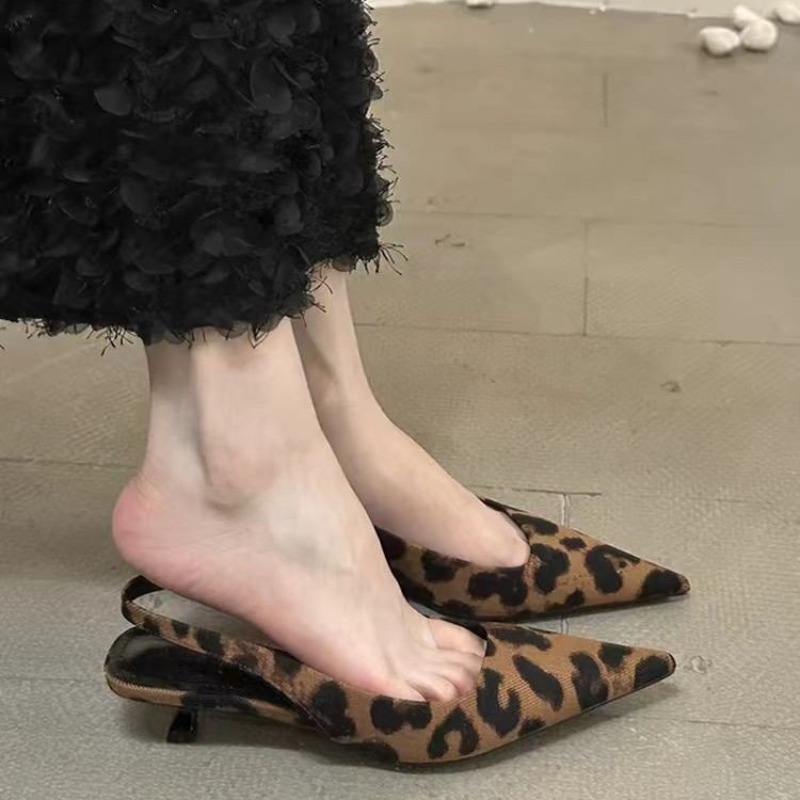 Wiosenno-letnie wsuwane sandał – Thong Flat Sandal recenzja i cena